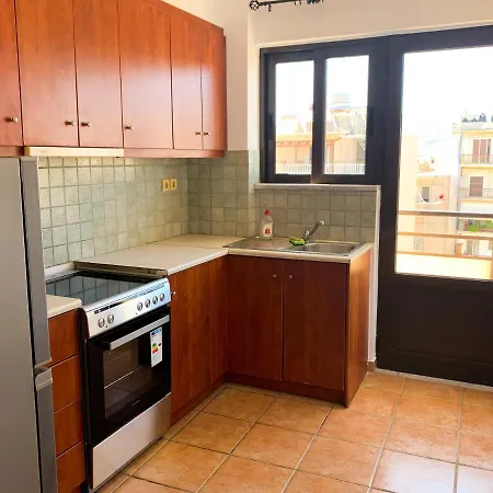 Huge Luxury And Free Parking *